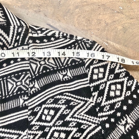 Tribal print cardigan/jacket - Picture 8 of 10